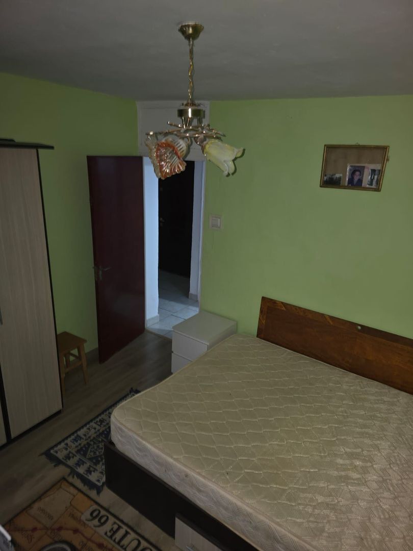 Vanzare ap. 2 camere, 2 balcoane, bloc 85, posibilitate centrala, Titan-Ciucea - Poză 4