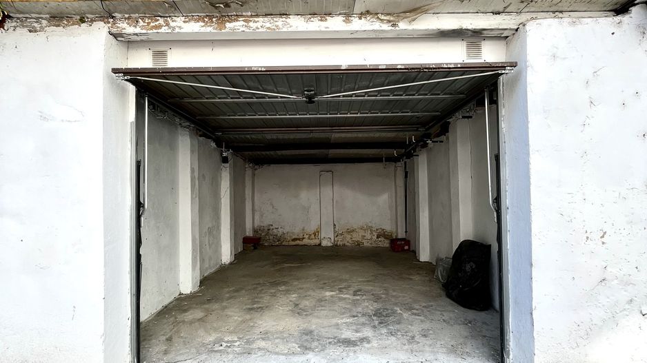 Apartament 4 camere + garaj | Etaj 1 | Zona Centrală – Medicină - Poză 22