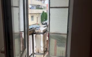 Apartament de închiriat cu 2 camere, în centrul orașului Covasna. - Poză 8