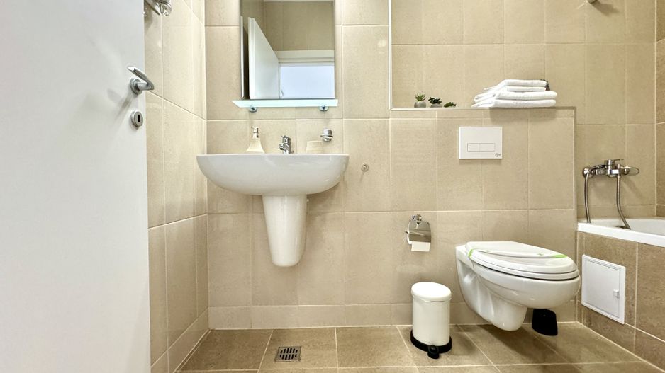 Apartament de închiriat 2 camere - vedere pădure - Poză 11