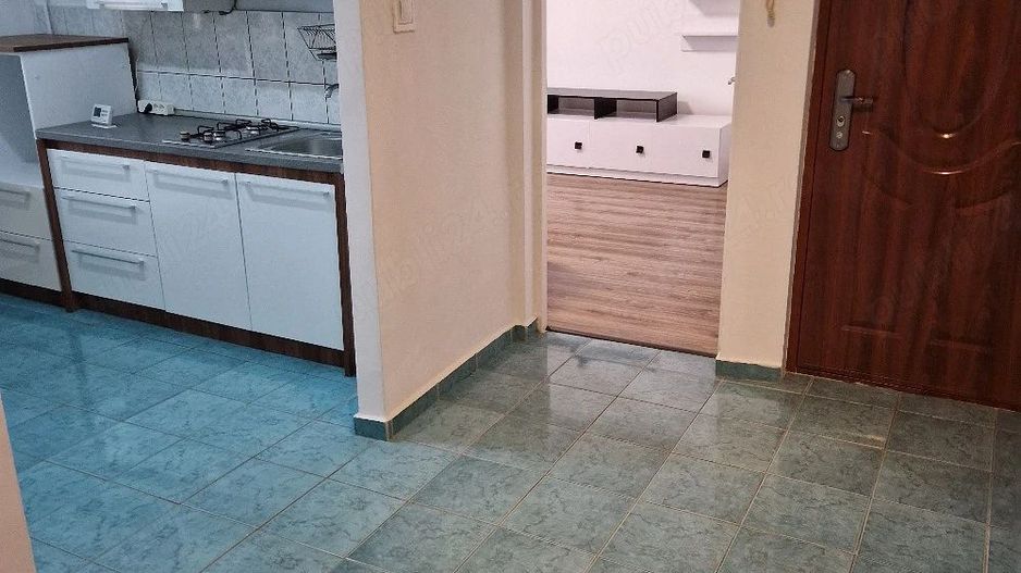 Apartament 2 camere decomandat -spatios ,balcon inchis, zona Sarelui - Poză 10