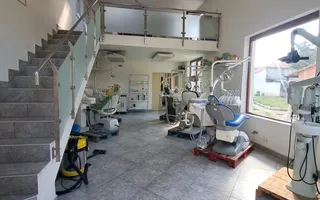 Proprietate 450 mp pe Calea Clujului cu teren de 787mp in Oradea - Poză 13