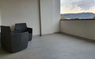 Apartament premium 90 mp utili terasa si parcare privata zona Lazaret - Poză 8