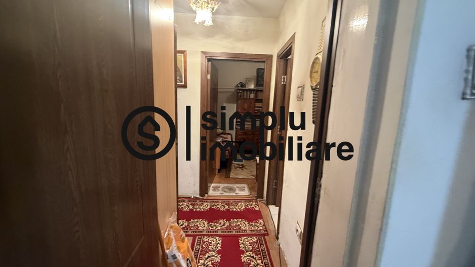 3 semidecomandate,  etaj 1, zona Supeco - 100 000 Euro - Poză 8