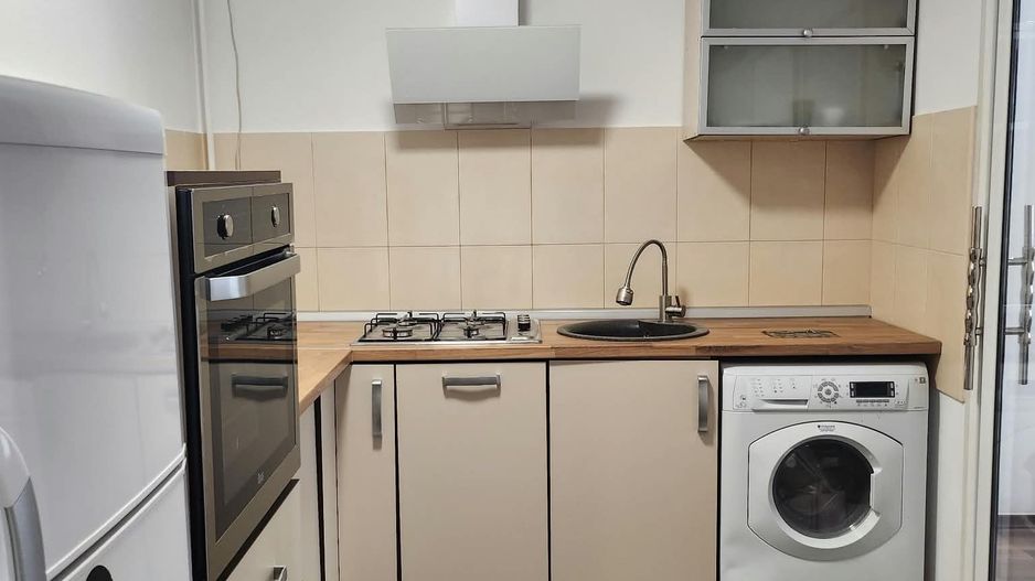 Vânzare Apartament 2 Camere Decomandat Rin Grand Hotel - Poză 3