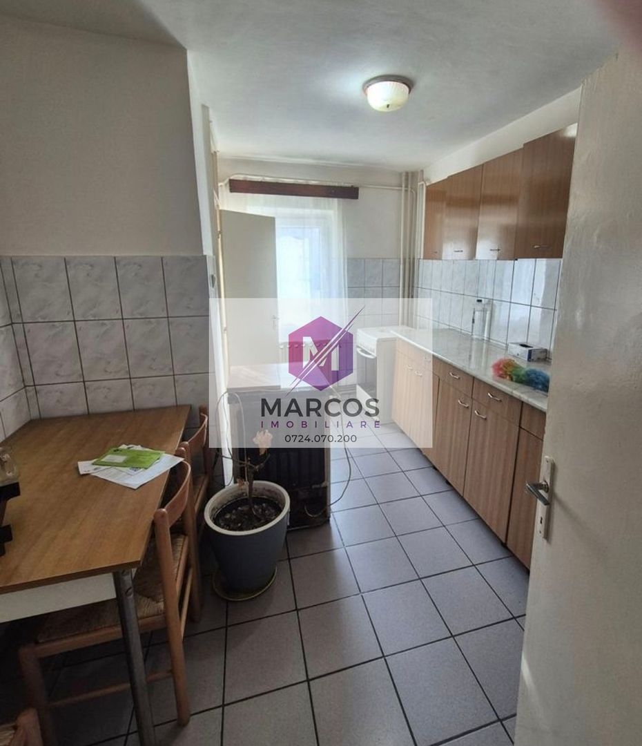 Vand apartament 3 camere Lunca - Poză 3