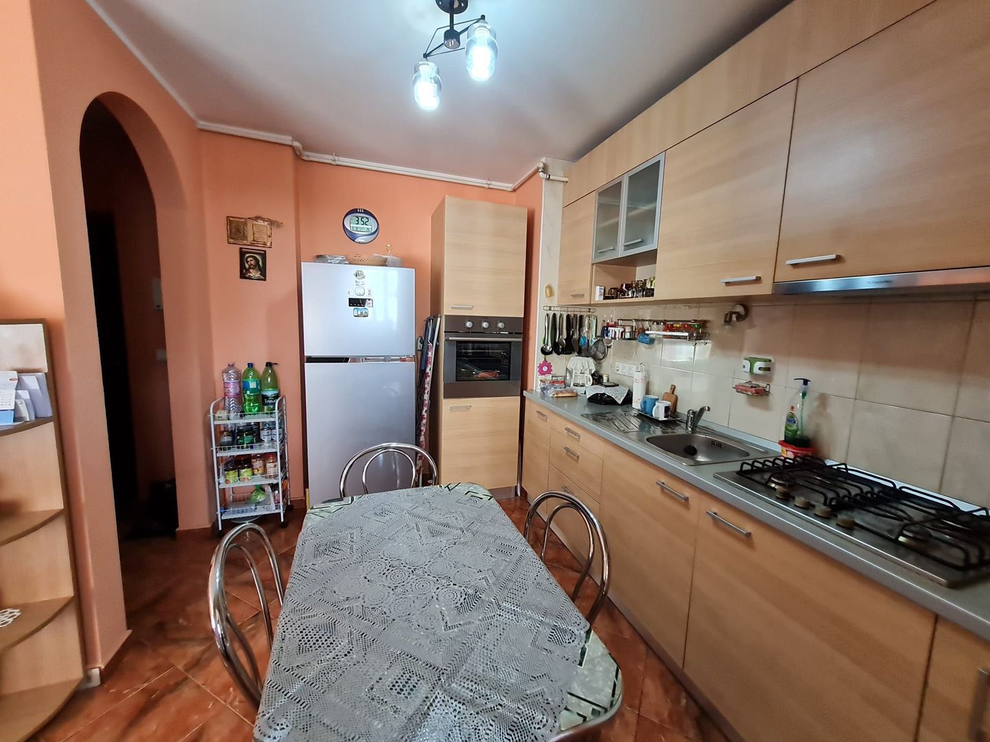 Apartament generos cu o camera - Poză 4
