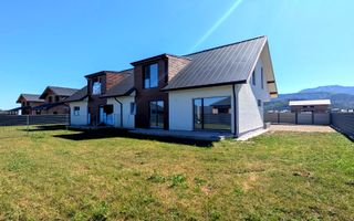 Duplex de vânzare în Cristian - Poză 3