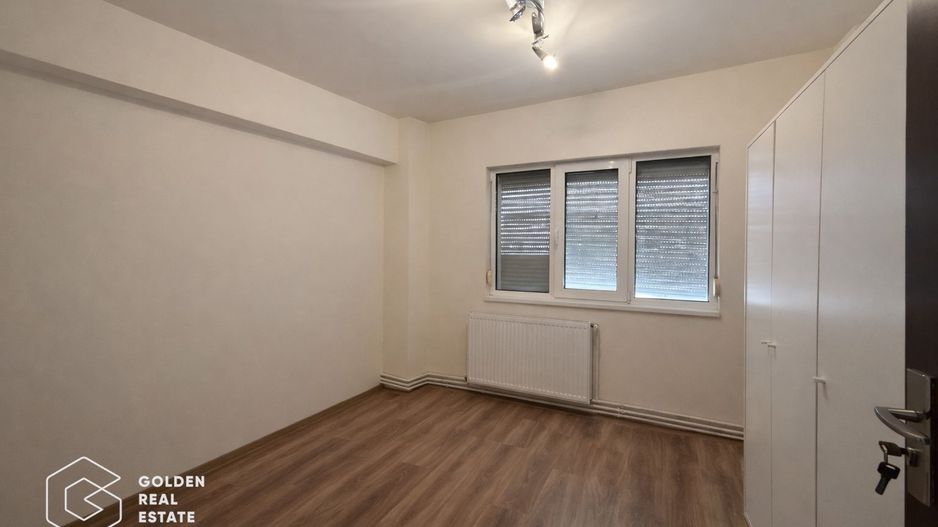 Apartament 3 camere, decomandat, zona Micalaca - Poză 8