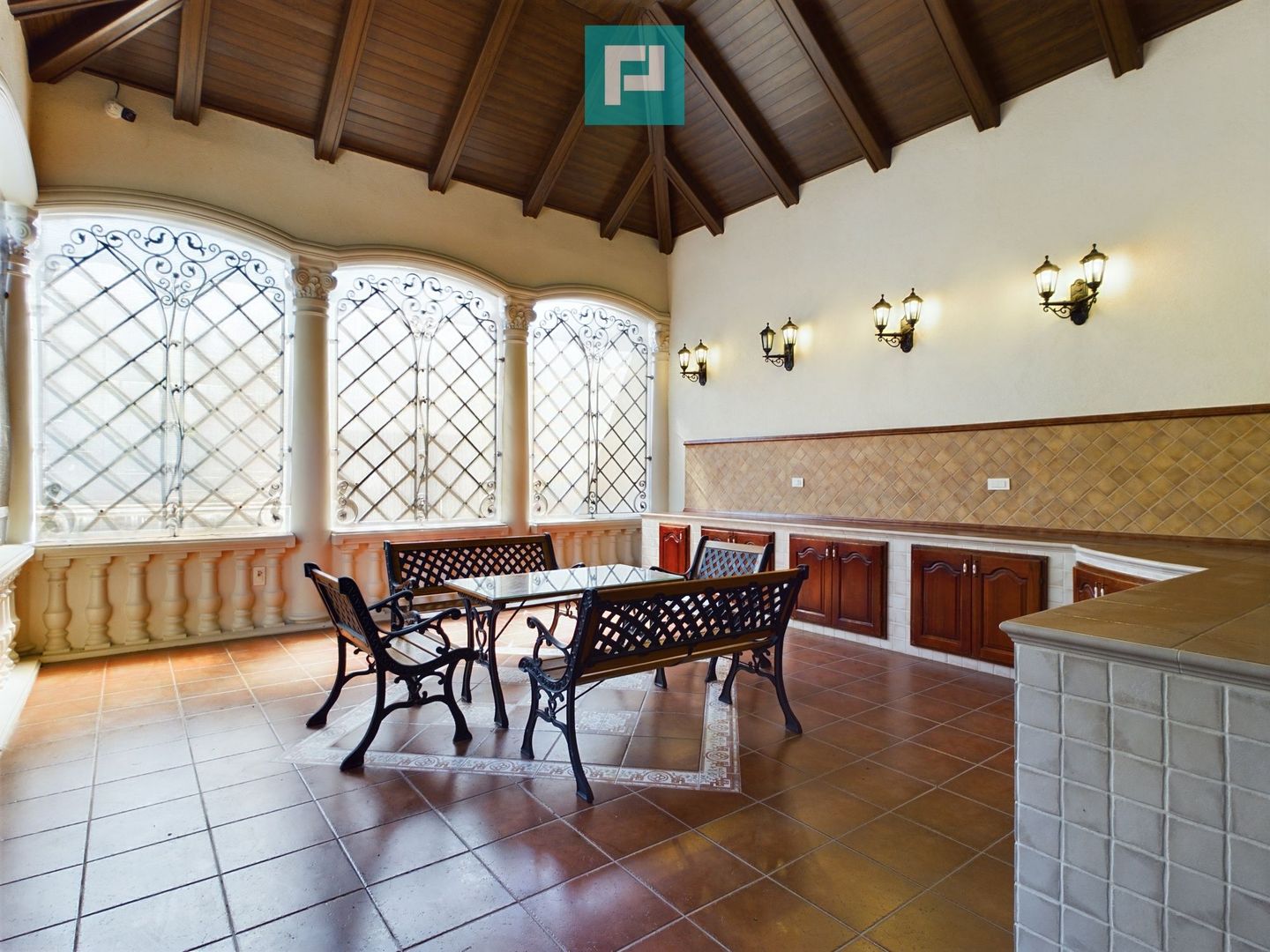 Vilă luxoasă în Serbia - Poză 36