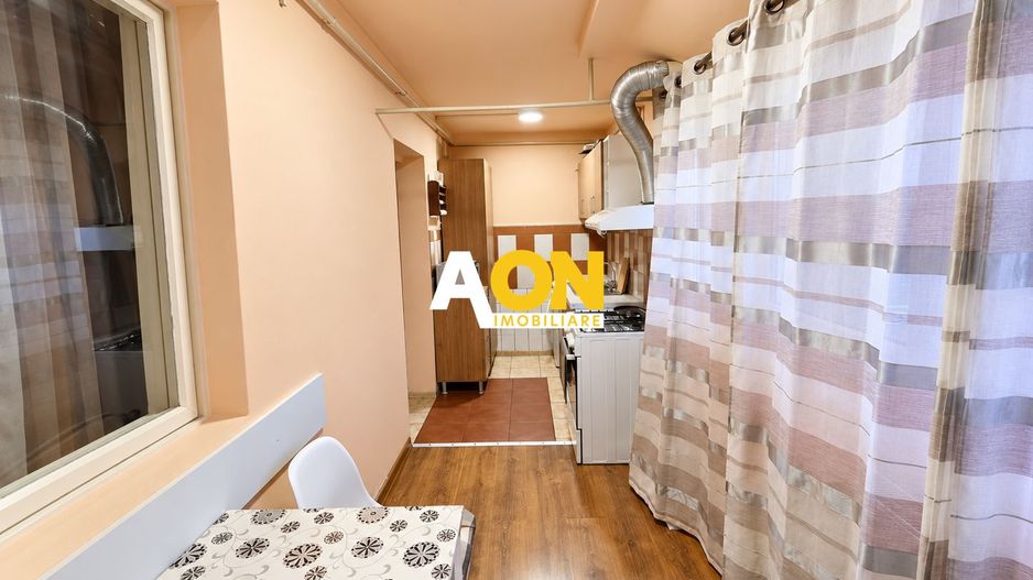 Spatiu comercial versatil, 4 camere, 2 bai, 72 mp utili, Cetate - Poză 12