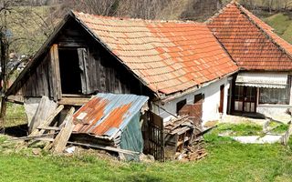 Casă autentică cu teren de 11.150 mp – Bran, Șimon | vedere Bucegi - Poză 13