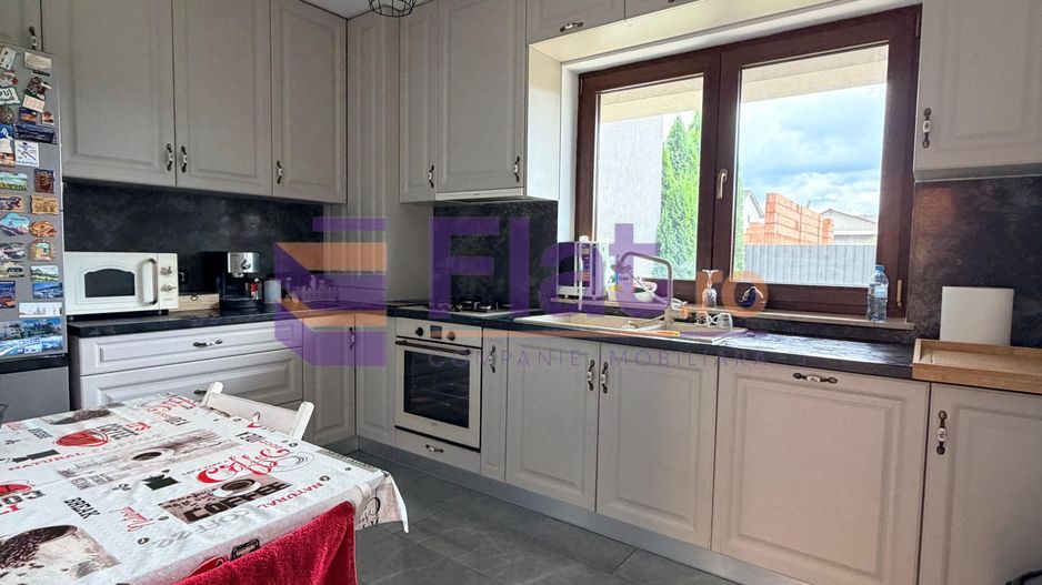 Casă de închiriat – 3 camere, Cartier Izvor, Tărlungeni - Poză 14