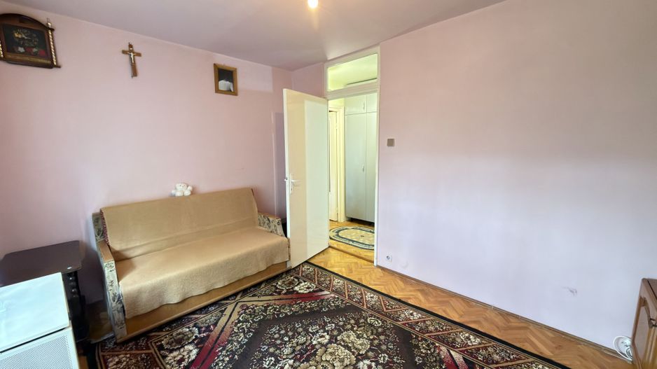 Apartament 2 camere MV1 Str. Narcisei 5 Etaj III - Carei - Poză 8