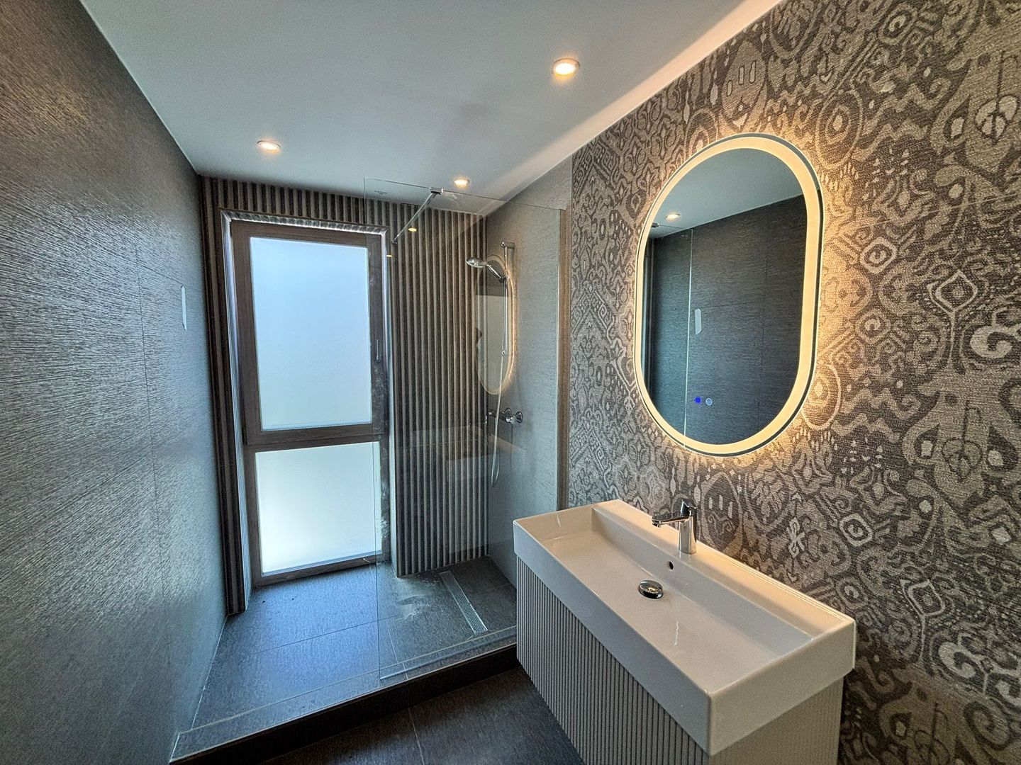 4 Camere I Spatios I Loc Parcare - Poză 14