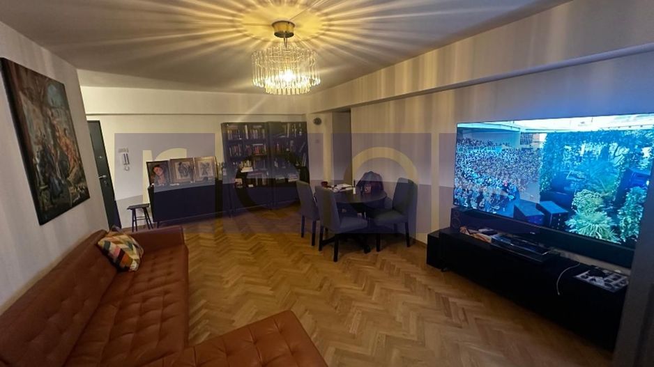 APARTAMENT DEOSEBIT 3 CAMERE – ZONA PIAȚA VICTORIEI – COMPLET RENOVAT! - Poză 1