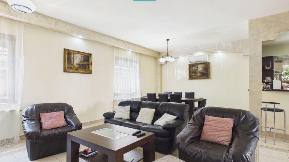 Casă ultracentrală cu 6 camere pentru investiții - Poză 4