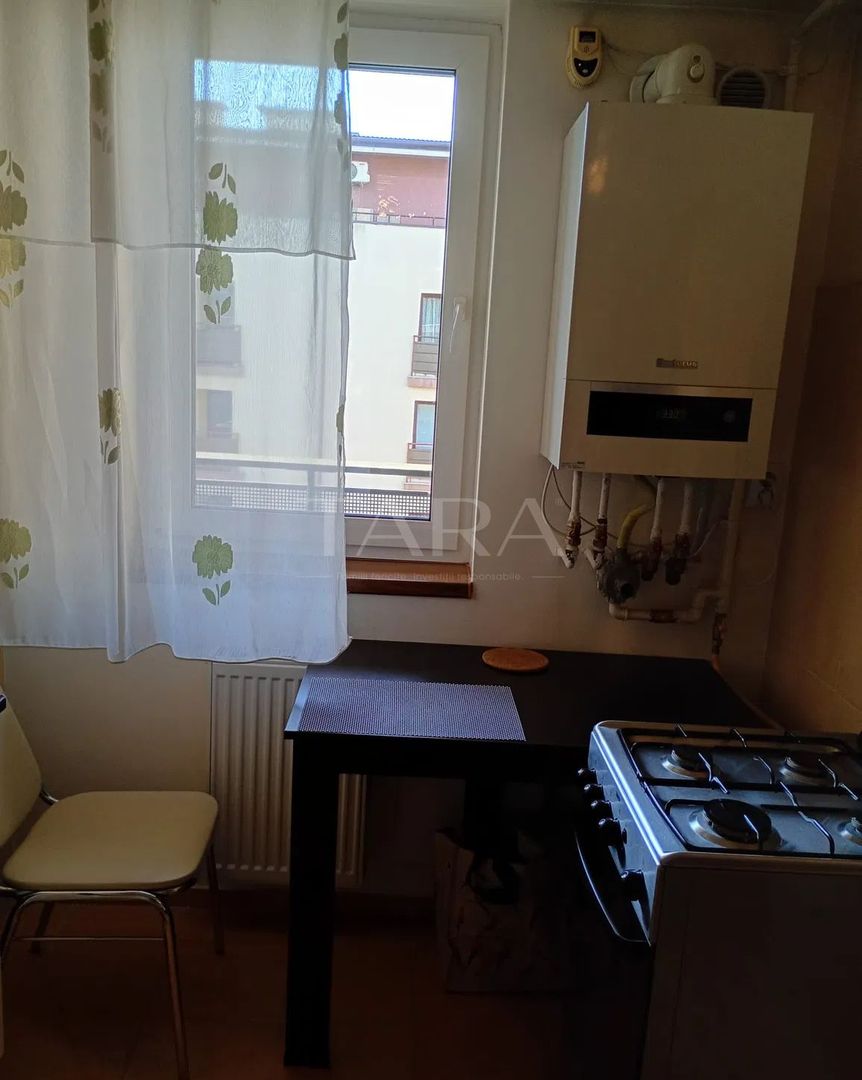 Apartament cu 2 camere, 40 mp, etaj 6, zona Iulius Mall. - Poză 2
