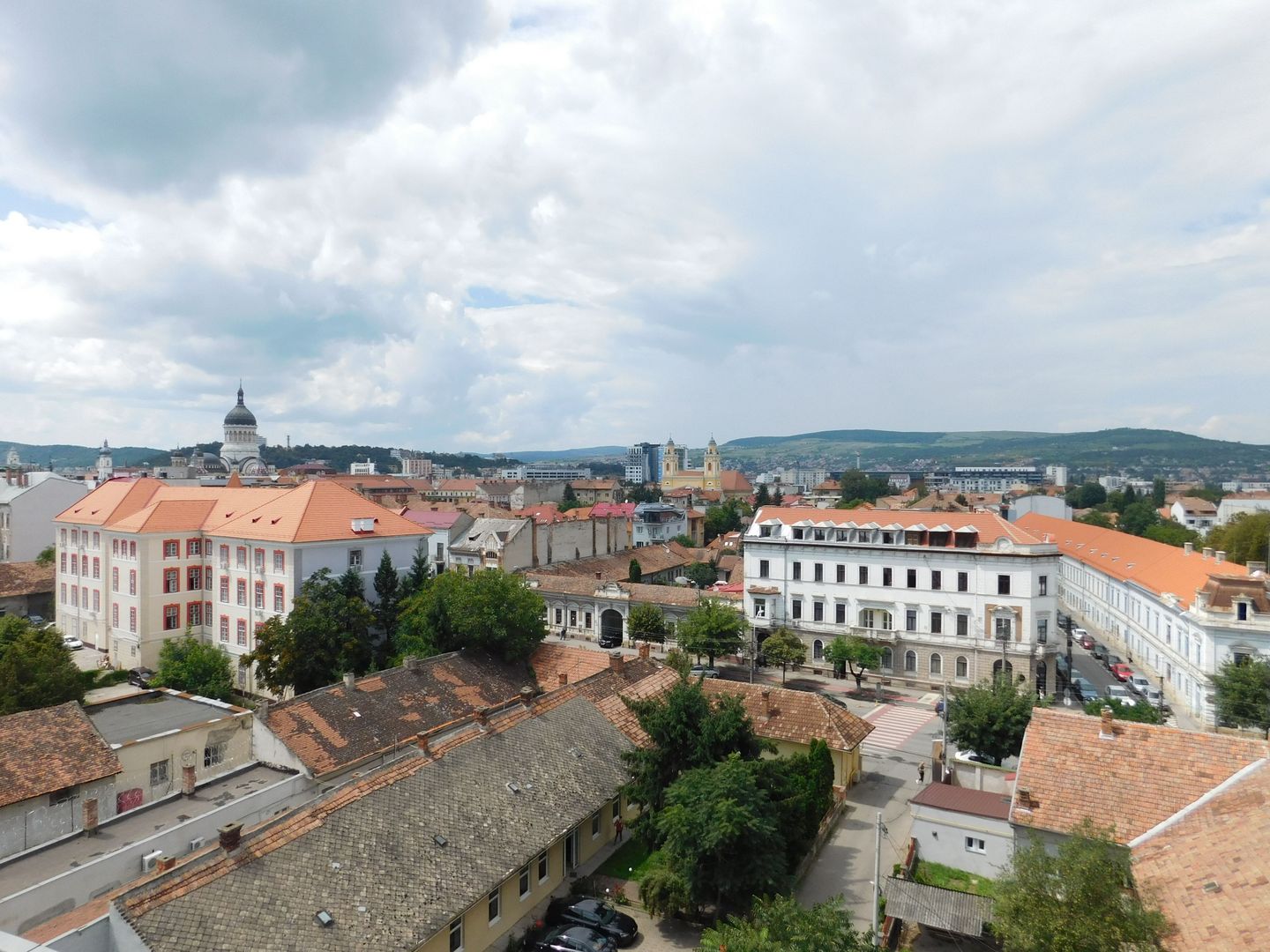Fără comision - Apartament 2 camere lângă Teatrul Național - Poză 16