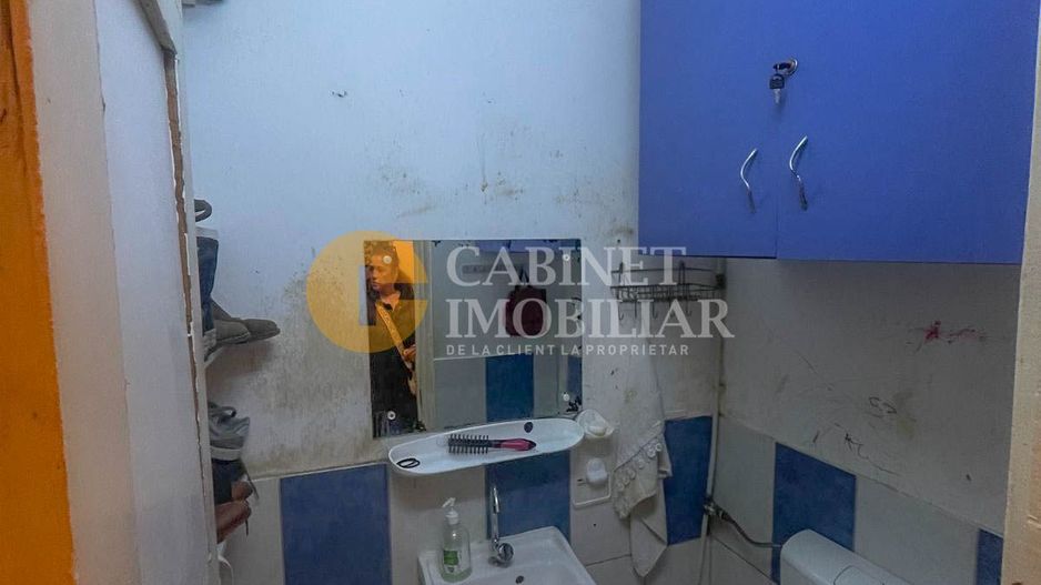 Apartament 4 camere decomandat - Poză 8