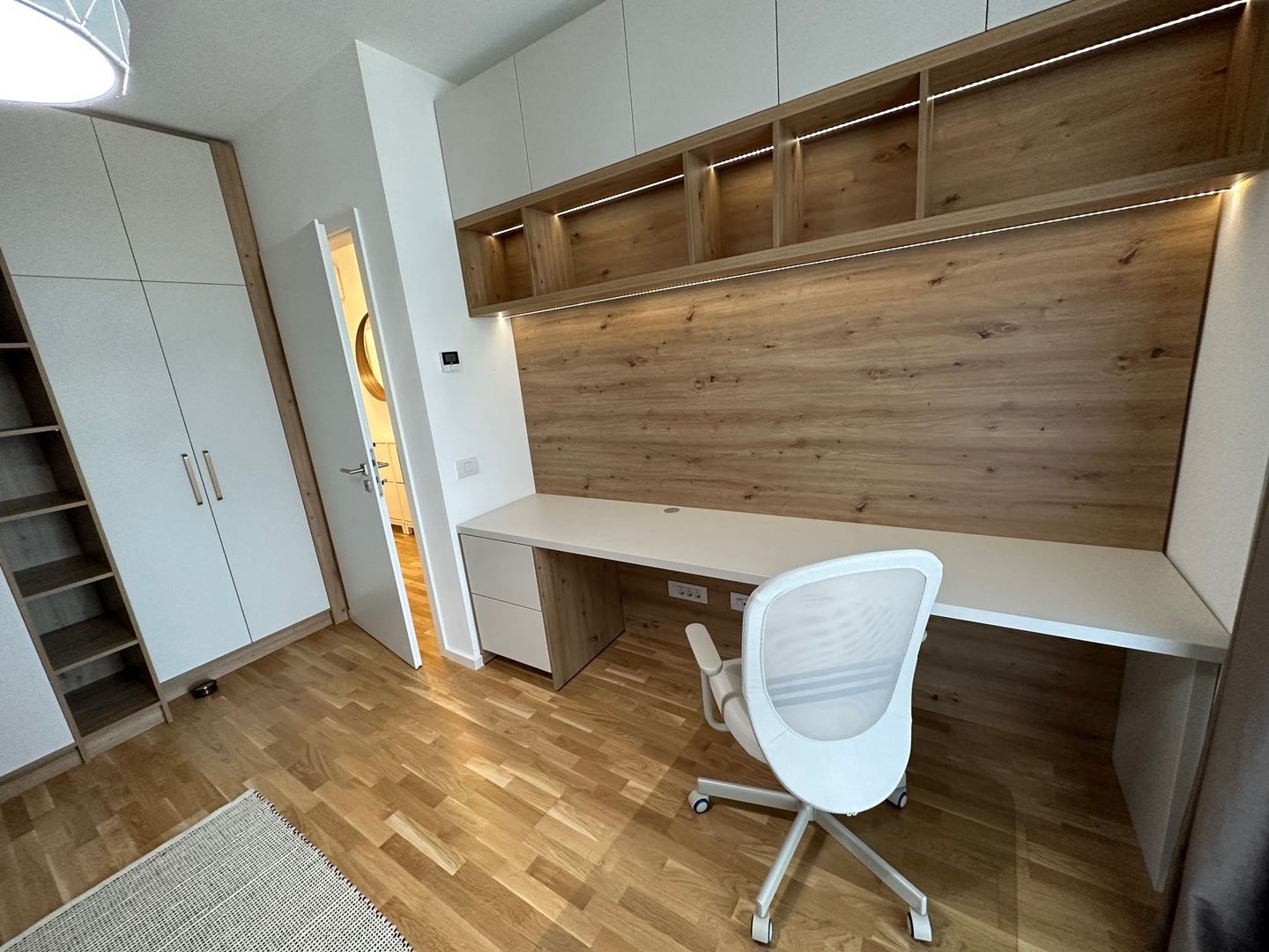 Apartament la ISHO cu loc de parcare și boxa - Poză 23