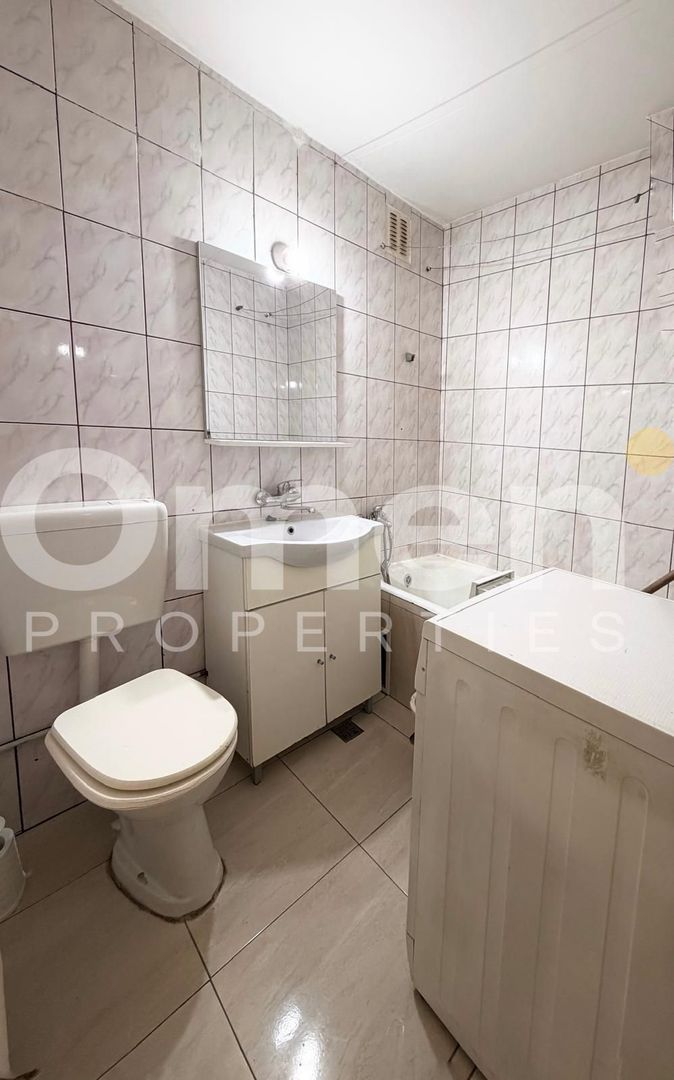 Garsoniera de vanzare, 28 mp, la parter inalt, zona bld. Bucuresti - Poză 5