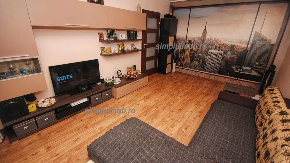 Decomandat mobilat parcare 2 camere Huedin Brancoveanu - Poză 1