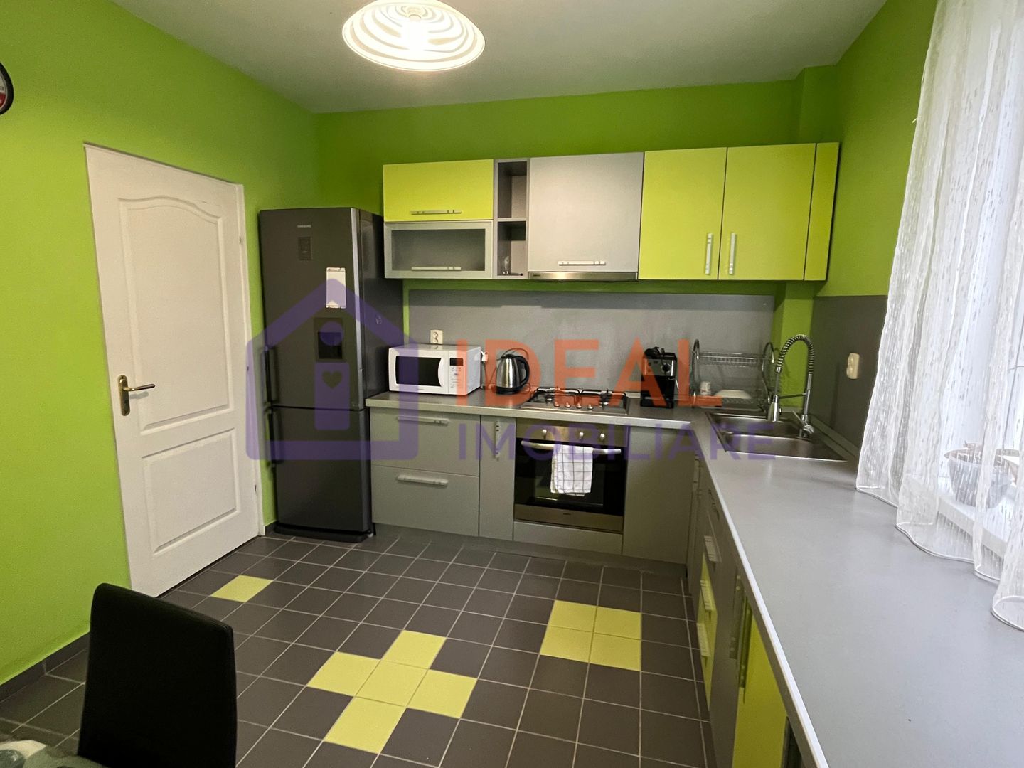 Apartament cu 2 camere - de închiriat - Poză 7