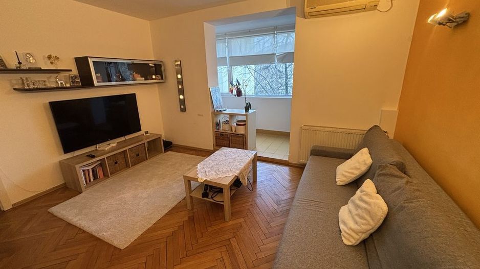 Inchiriere apartament 2 camere Vatra Luminoasa - Poză 1