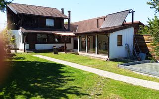 🏡 Proprietate exclusivistă cu 2 case, piscină și sală de fitness - Poză 3