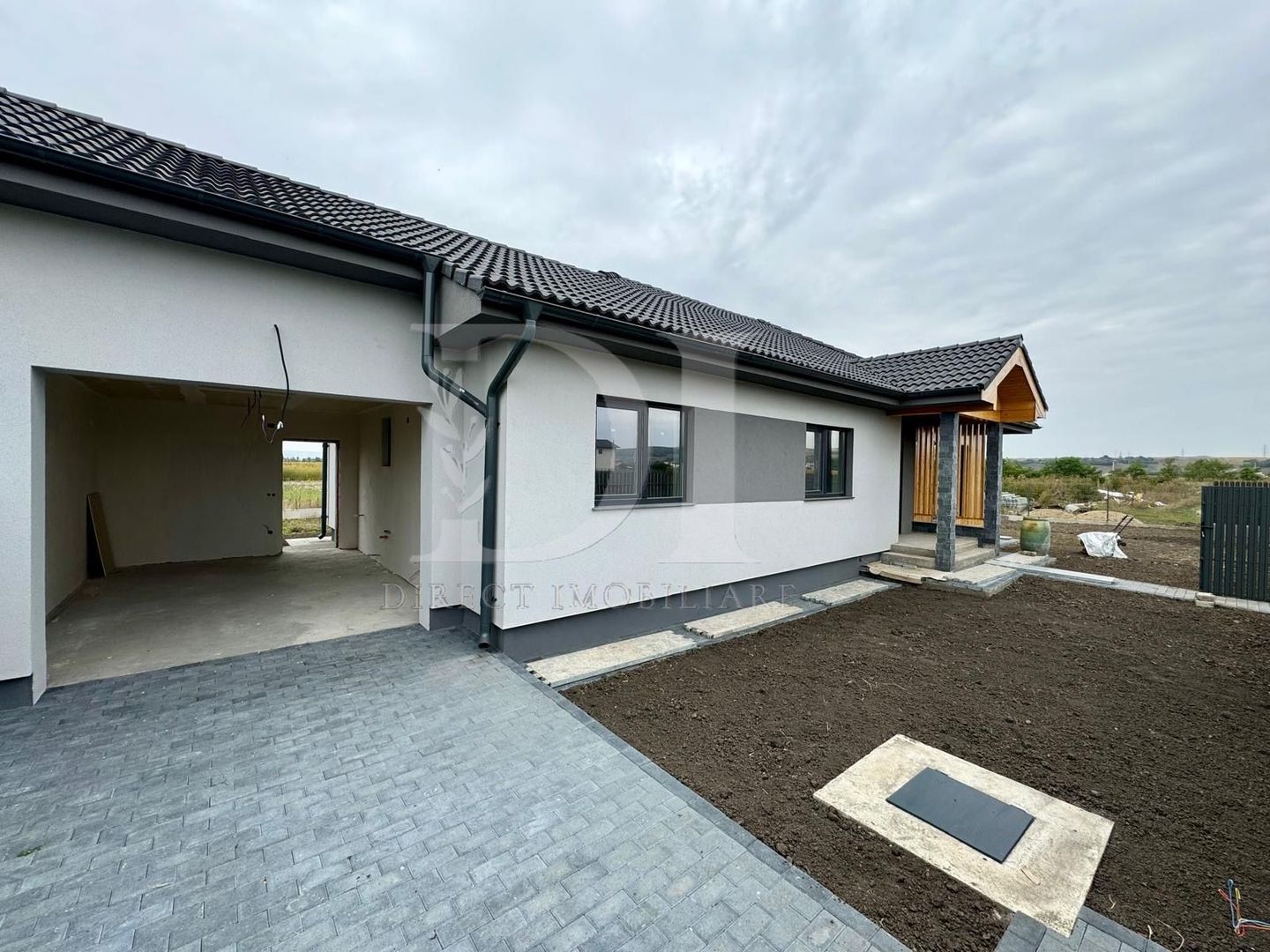 Casa semifinisată | teren liber 675 mp  | Zona Jucu - Poză 19