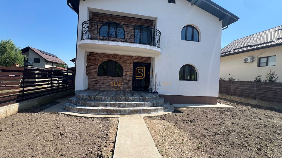 Vila individuala cu 7 camere, 5 dormitoare, teren 363 mp-Com. Berceni - Poză 2