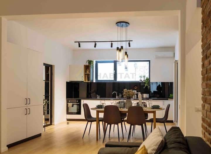 Investitiei, locatie centrala, randament bun, istoric B&B - Poză 20