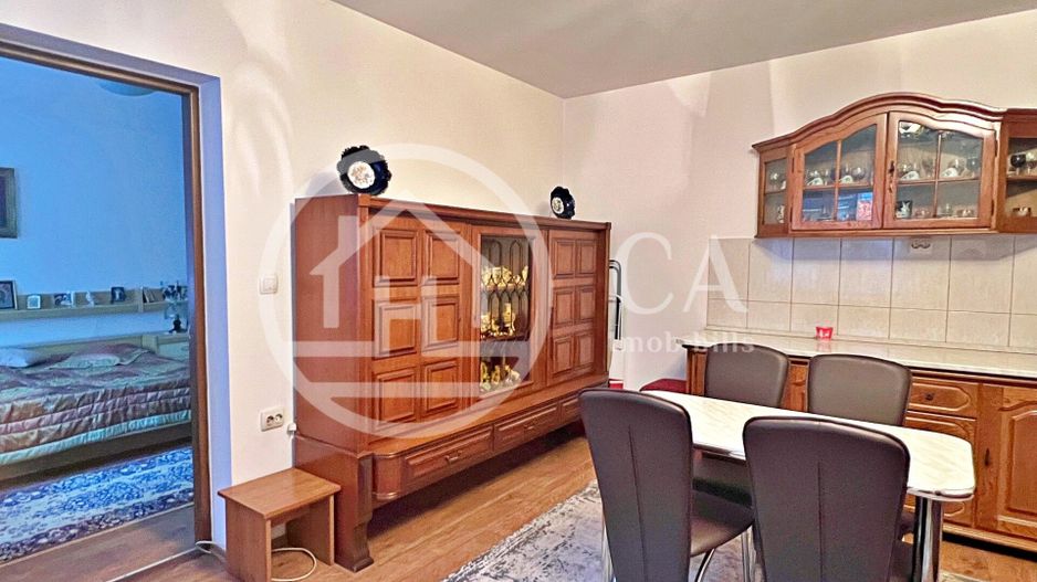 Apartament cu 2 camere de vânzare la curte comuna ultracentral, Oradea - Poză 3