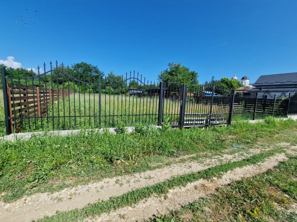 Teren  intravilan intrare Calinesti! - Poză 4