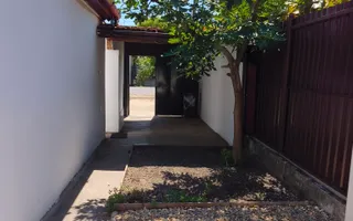 Casuta Aleea Ghirodei pe parter cu centrala - Poză 20