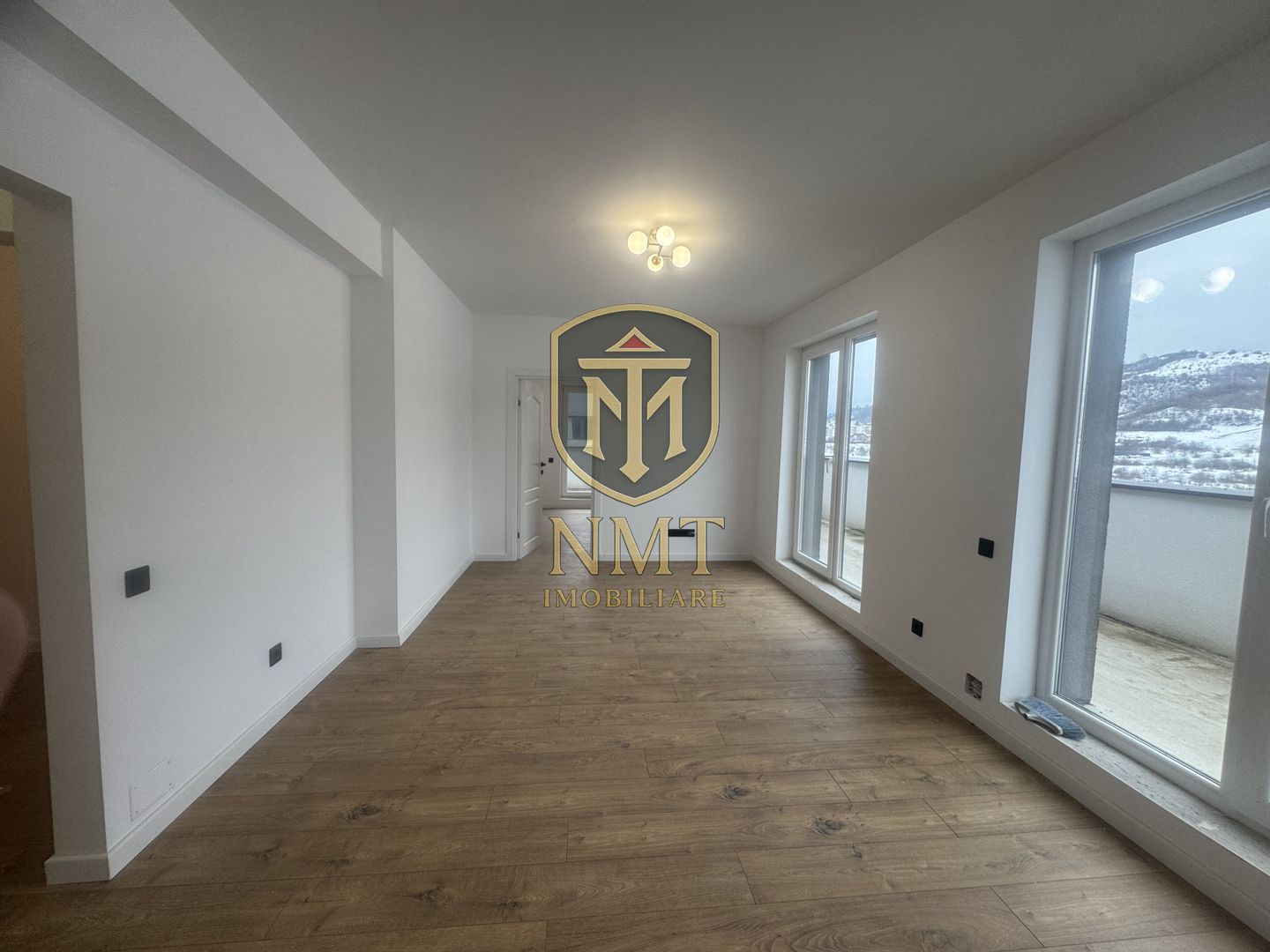 Apartament cu 2 camere | terasa de 34 mp | Parcare subterana inclusa - Poză 3