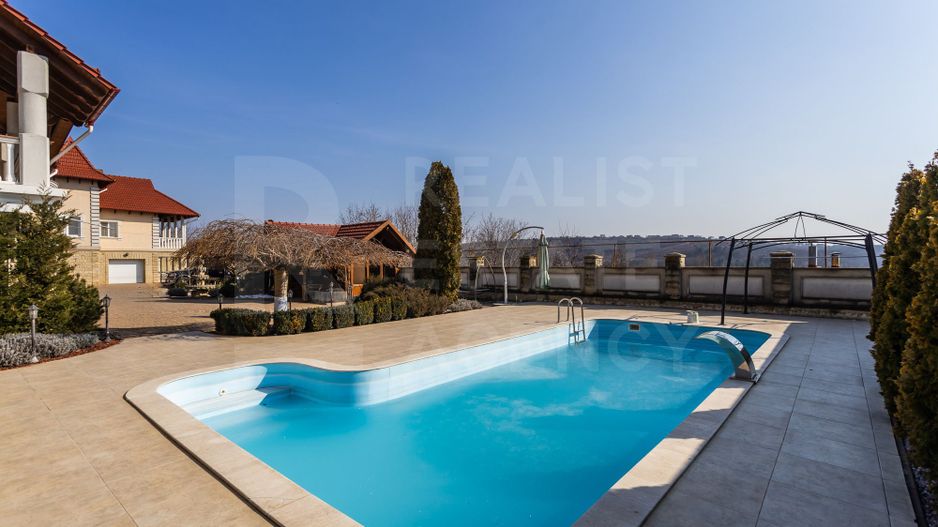Vânzare casă de lux, 700 mp + 22 ari, situată în Tohatin - Poză 66
