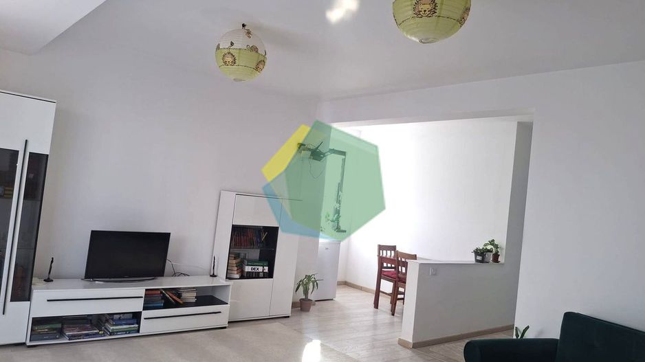 Vilă duplex moderna cu curte generoasa in Otopeni - Poză 4