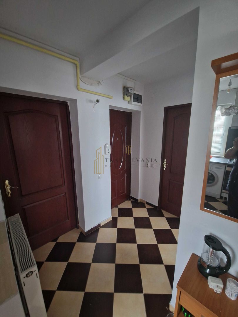 Apartament 3 camere - decomandat, mobilat, etaj 2/4, Cisnadie - Poză 6