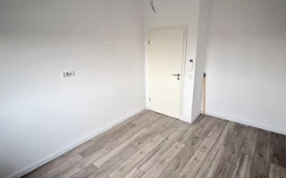 Duplex de vanzare cu 4 camere,2 bai,250 mp teren-Mosnita Veche zona Centrala. - Poză 11
