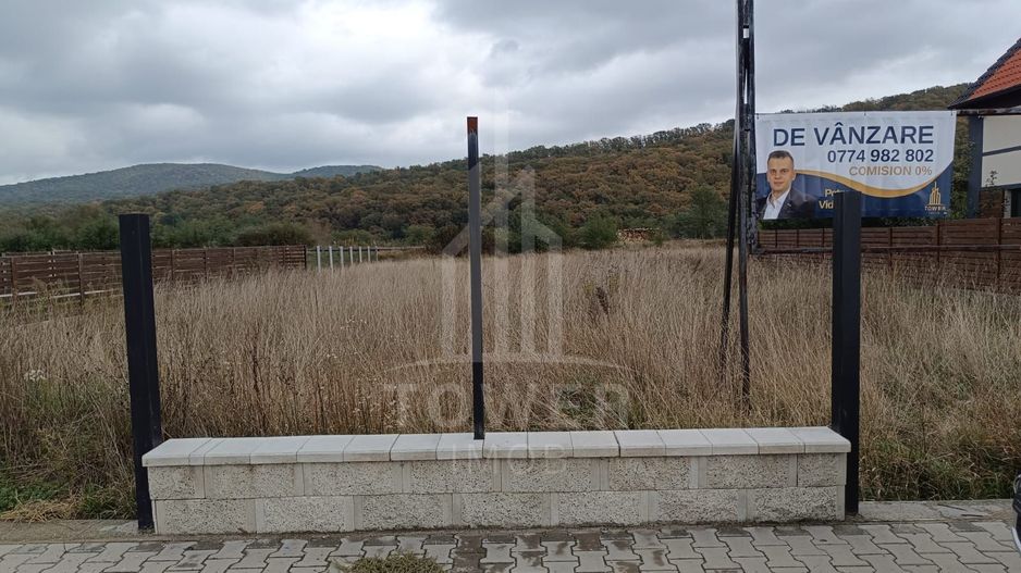Teren de vânzare în Tălmaciu – zonă liniștită, cu priveliște spre munți - Poză 1