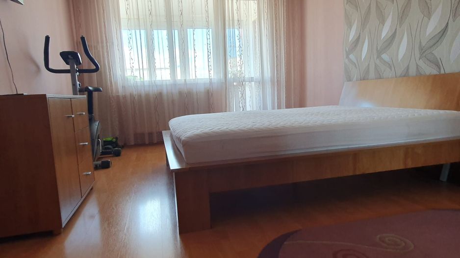 De vanzare apartament 3 camere Dristor-Baba Novac - Poză 9