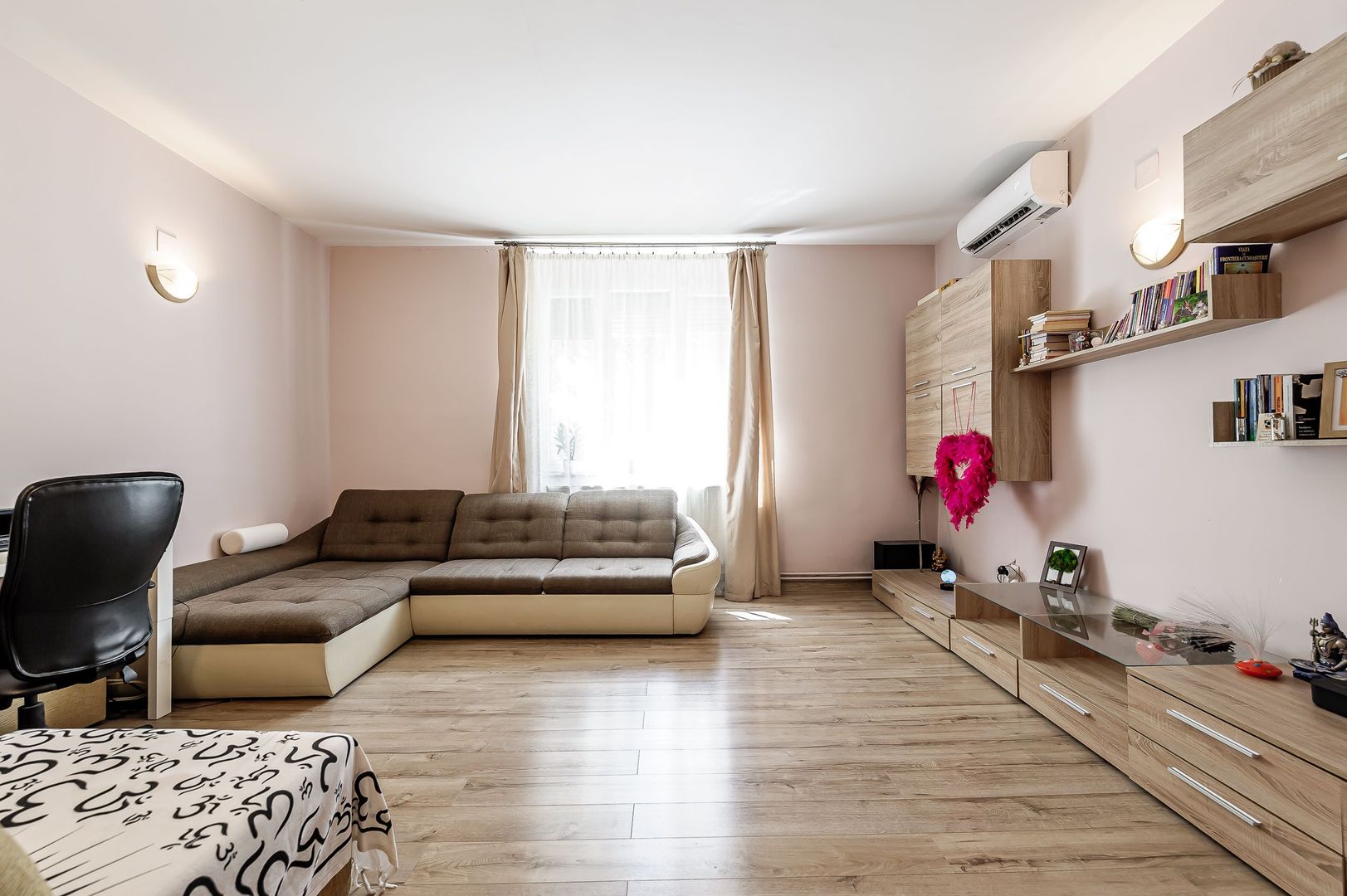 REZERVAT!Apartament 2 camere spatios la casa individuala zona centrala - Poză 3