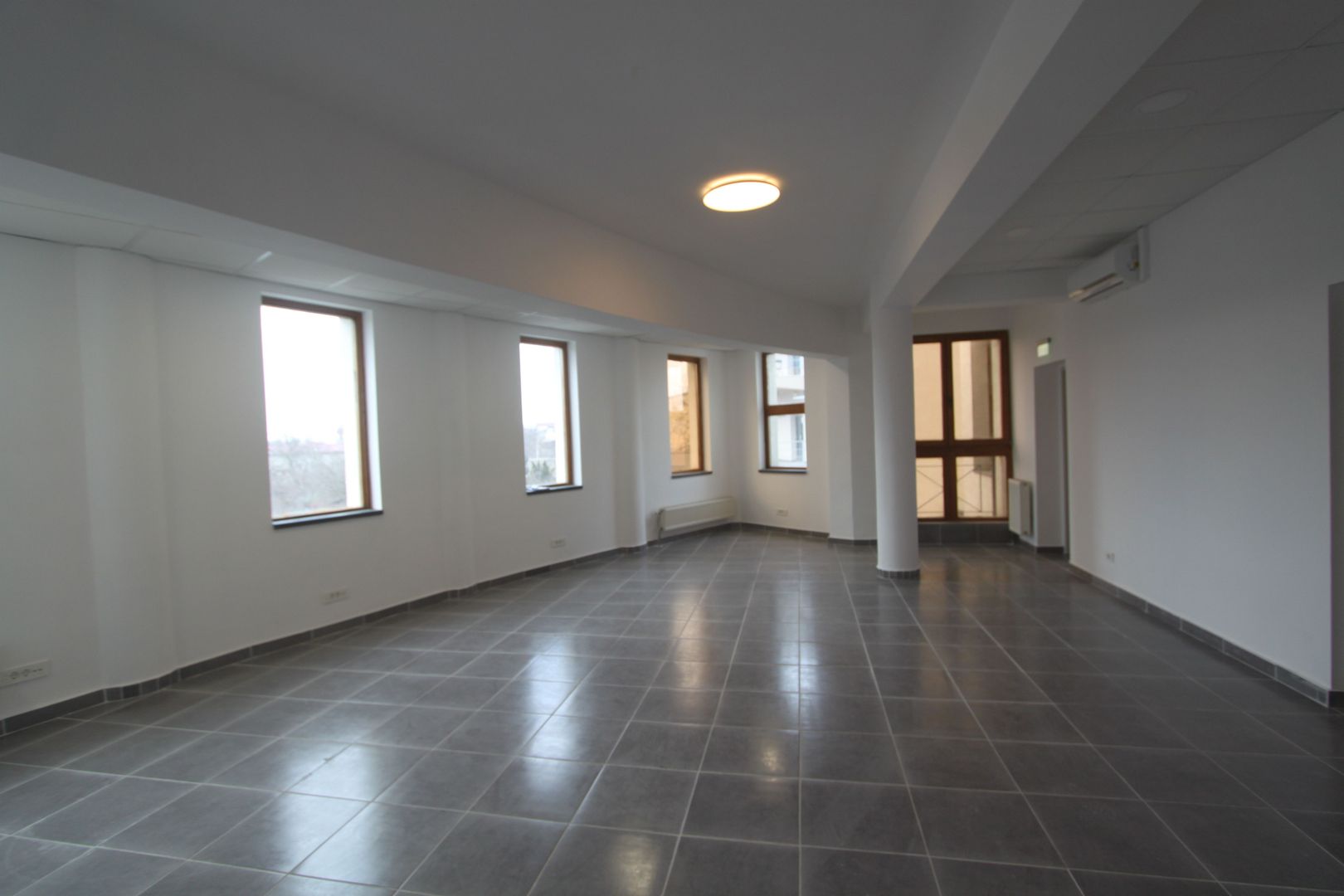 Spatiu birouri E+M - 205mp - zona L. Rebreanu - Poză 18