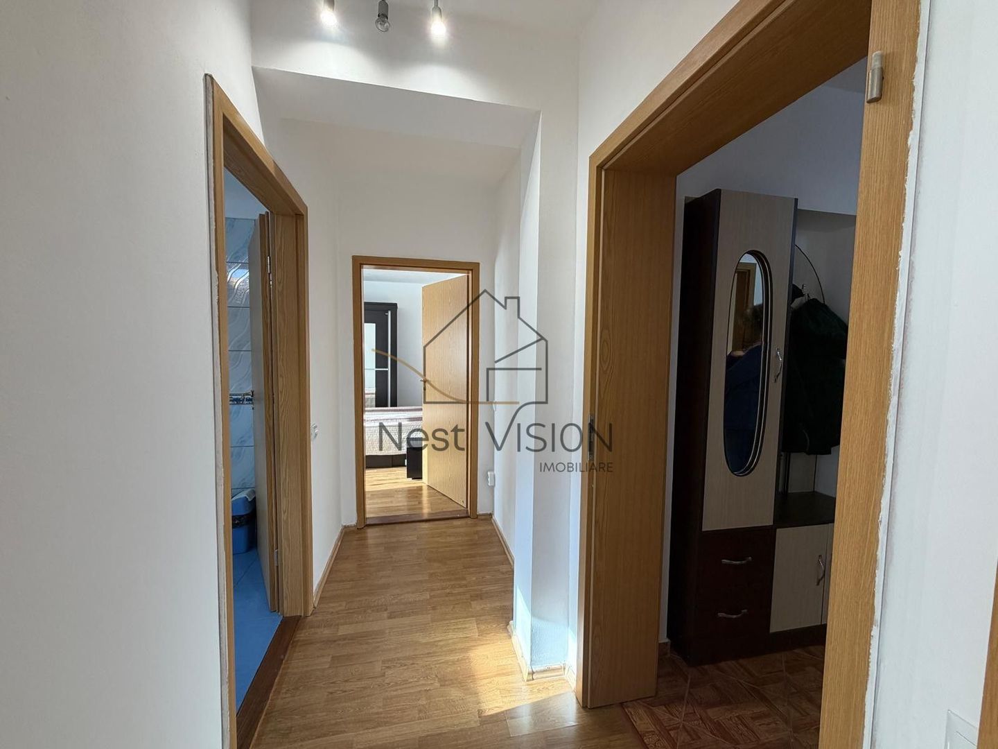 Apartament spațios cu 4 camere cu garaj - zona Ștrand - Poză 12