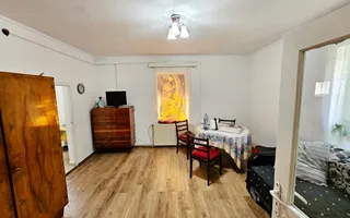 Casa renovata, 2 corpuri de cladire + anexe, 1331 mp teren, Paclisa - Poză 13
