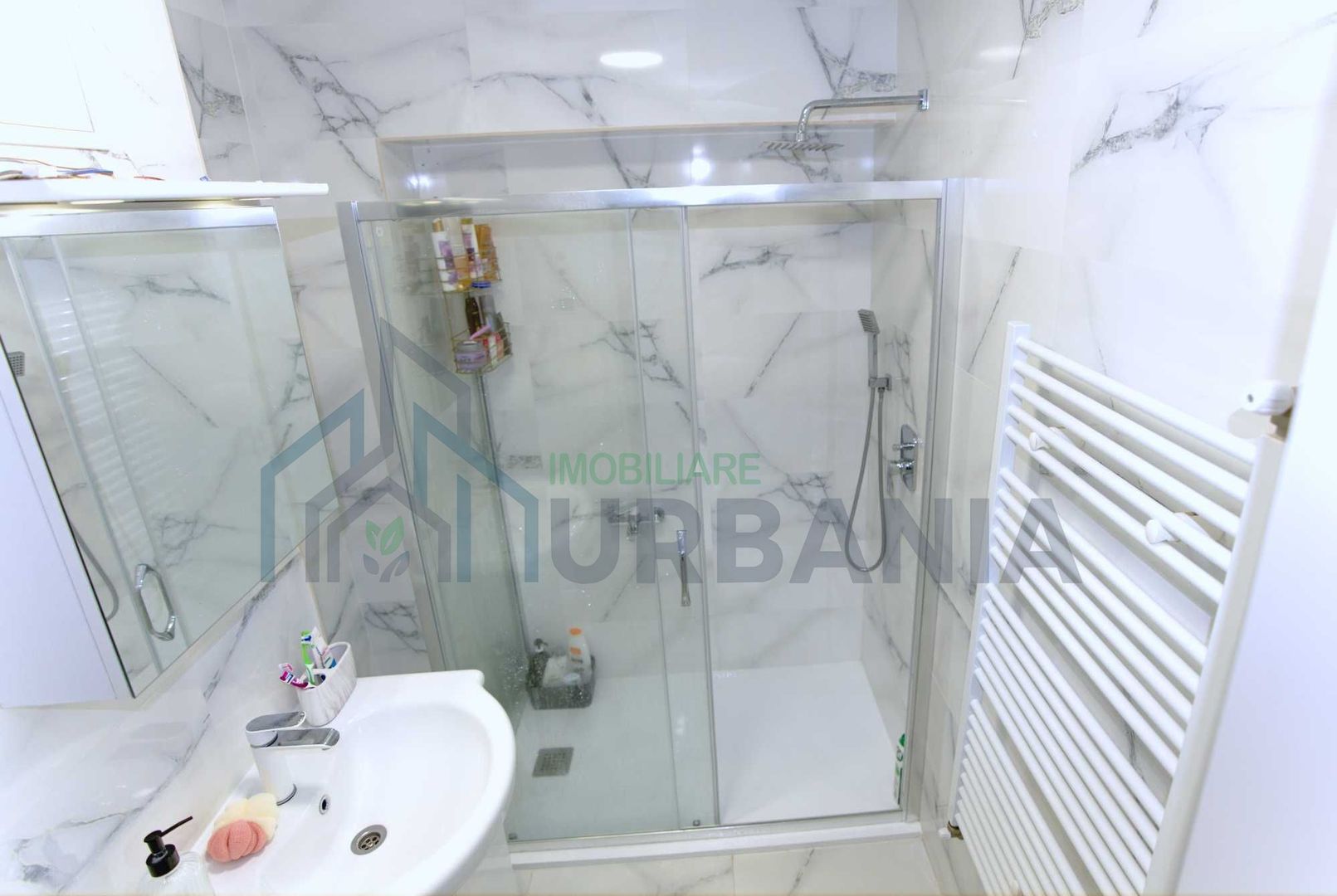 Apartament 3 camere, Podu-Iloaiei, etaj 2, complet mobilat și utilat - Poză 5