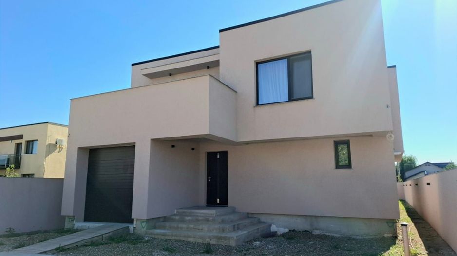 Vila cu 5 camere de vanzare, Strejnicu - Poză 1