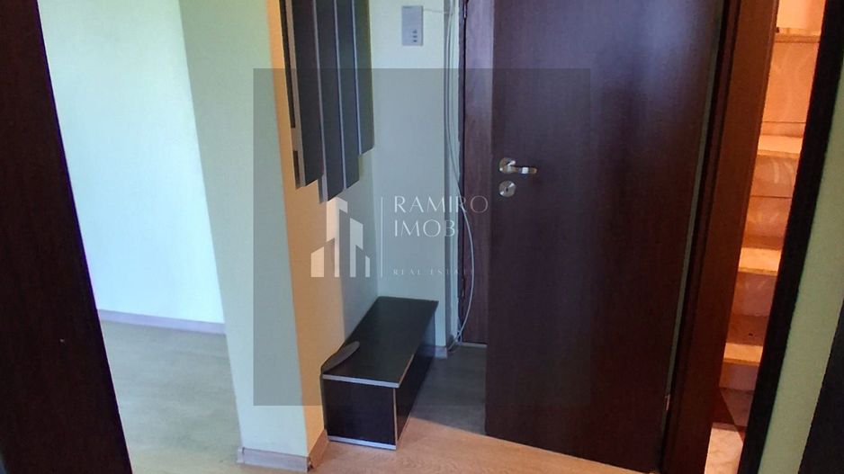 OCAZIE 3 CAMERE METROU GORJULUI 4 minute - Poză 12
